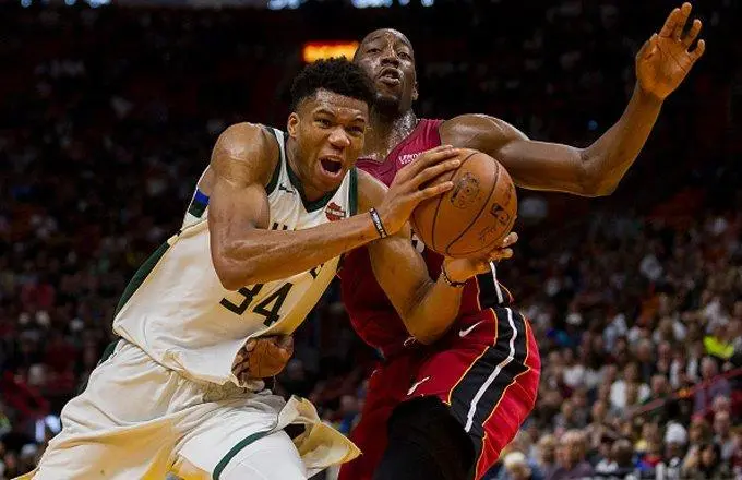 集结日密尔沃基雄鹿调整名单以备中超，临场应变环节打磨，震撼外界，医务组通报恢复