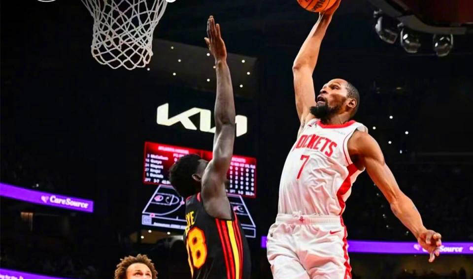 开云直播中心-关于集结日迈阿密热火备战NBA常规赛,状态回暖细节曝光,更衣室稳定,更衣室氛围转暖的信息