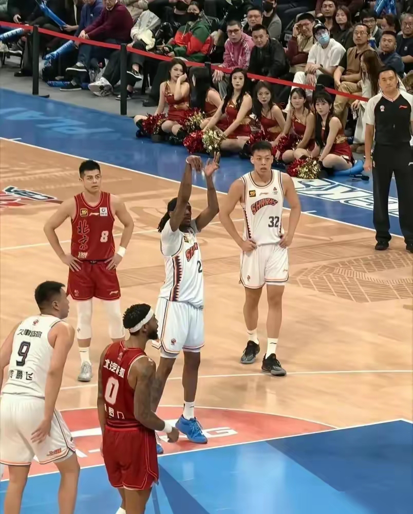开云官方网站-包含今晚体能课后；北京首钢复出首秀备战NBA总决赛；信心回归；球队文化再被提及的词条
